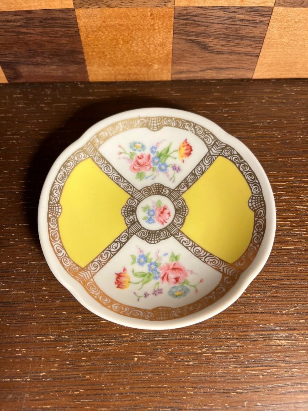 Avon Floral Trinket Dish A357